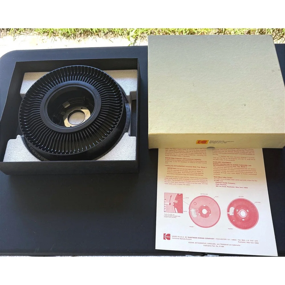 Kodak Ektagraphic Universal Slide Tray Model 2 CAT 144 3266 80 Capacity Black